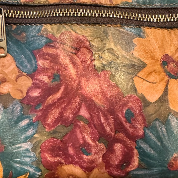 Patricia Nash Crossbody - Picture 3 of 6